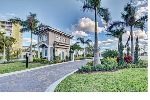 1422 Silk Oak Dr, Hollywood, FL, 33021-1409 | Card Image