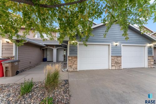6611 S Santa Rosa Pl, Sioux Falls, SD, 57108-2737 | Card Image