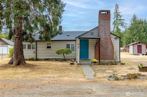 617 W H St, Shelton, WA, 98584-2951 | Card Image