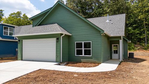 4805 Green Shanty Rd, Ooltewah, TN, 37363-9090 | Card Image