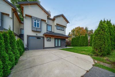 970 Rochester Ave, Home with 5 bedrooms, 2 bathrooms and 3 parking in Coquitlam BC | Image 2