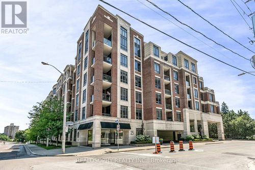 318-25 Earlington Avenue, Toronto (Kingsway South), ON, M8X3A3 | Card Image