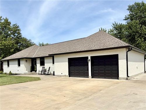 1107 Country Club Dr, Butler, MO, 64730-1982 | Card Image