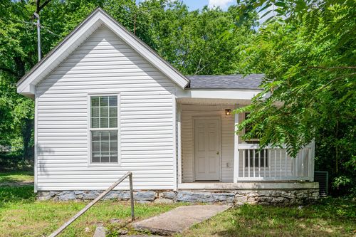 1018 Bridge St, Columbia, TN, 38401-3816 | Card Image