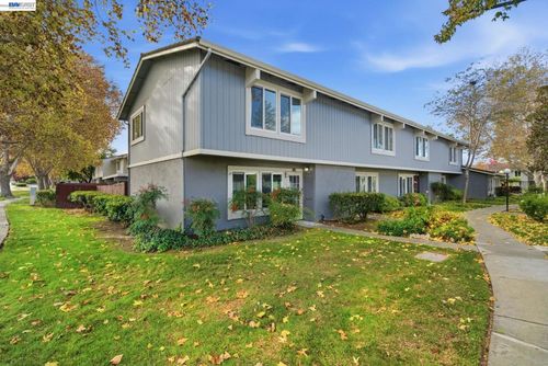 3194 Pawnee Way, Pleasanton, CA, 94588-4013 | Card Image