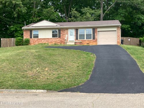 6119 Cougar Dr, Knoxville, TN, 37921-3945 | Card Image
