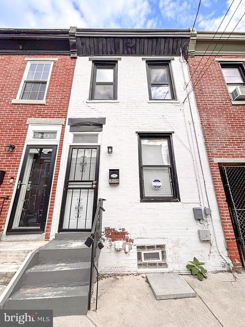 2529 Collins St, PHILADELPHIA, PA, 19125-1723 | Card Image