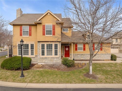 9803 Nieman Pl, Overland Park, KS, 66214-2597 | Card Image