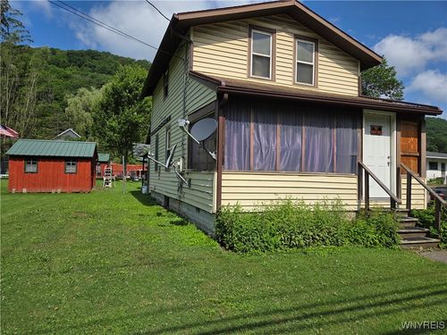 435 Central Ave, Salamanca, NY, 14779-1144 | Card Image