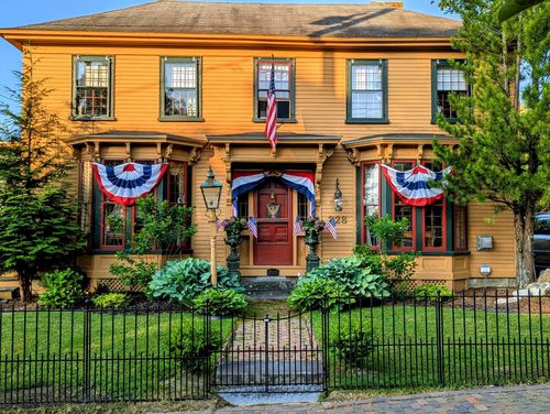 228 Main Street, Wiscasset, ME, 04578 | Card Image