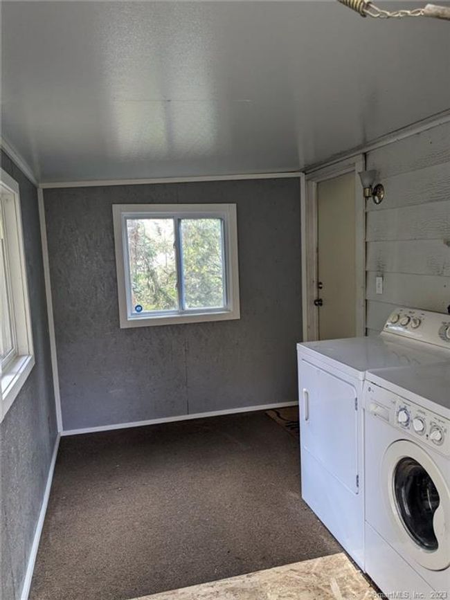 37 Clark Rd, House other with 1 bedrooms, 1 bathrooms and 4 parking in Naugatuck CT | Image 18