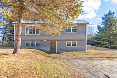 20 Finley Road, Windham, ME, 04062 | Card Image