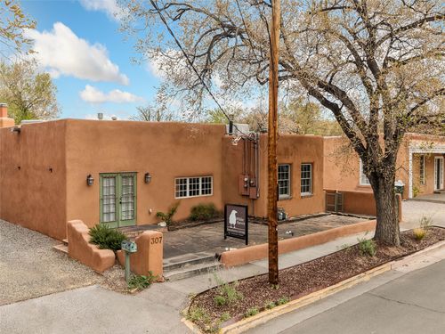 307 Johnson Street, Santa Fe, NM, 87501 | Card Image