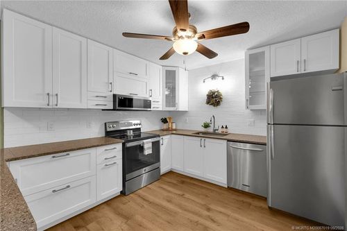 6508 Se Windsong Ln, Stuart, FL, 34997-8212 | Card Image