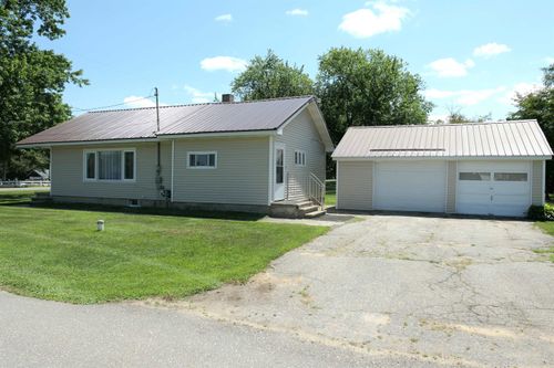 8499 N Wheeler Rd, Wheeler, MI, 48662-9747 | Card Image