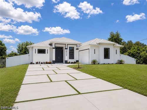 2905 3rd St W, Lehigh Acres, FL, 33971-2553 | Card Image