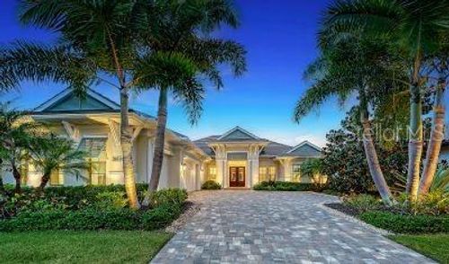 16524 Kendleshire Ter, LAKEWOOD RANCH, FL, 34202-1256 | Card Image