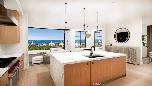 28 Surfspray Blf, Newport Coast, CA, 92657-2141 | Card Image