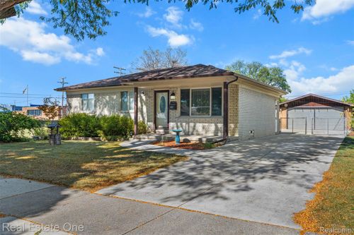 8057 Helen, Center Line, MI, 48015-1534 | Card Image