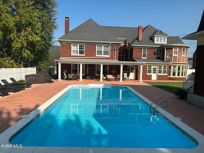 701 Spang St, House other with 8 bedrooms, 8 bathrooms and null parking in Roaring Spring PA | Image 5