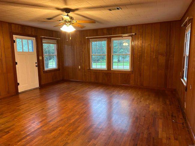 2430 Wire Road, House other with 4 bedrooms, 2 bathrooms and null parking in Clarksville AR | Image 2