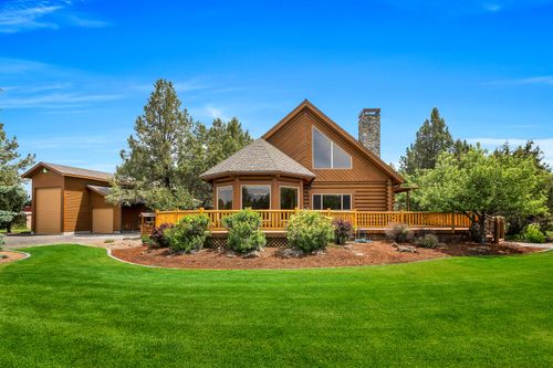 18070 Cascade Estates Dr, Bend, OR, 97703-9112 | Card Image