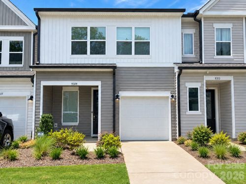 9309 Widden Way, Charlotte, NC, 28269-4940 | Card Image