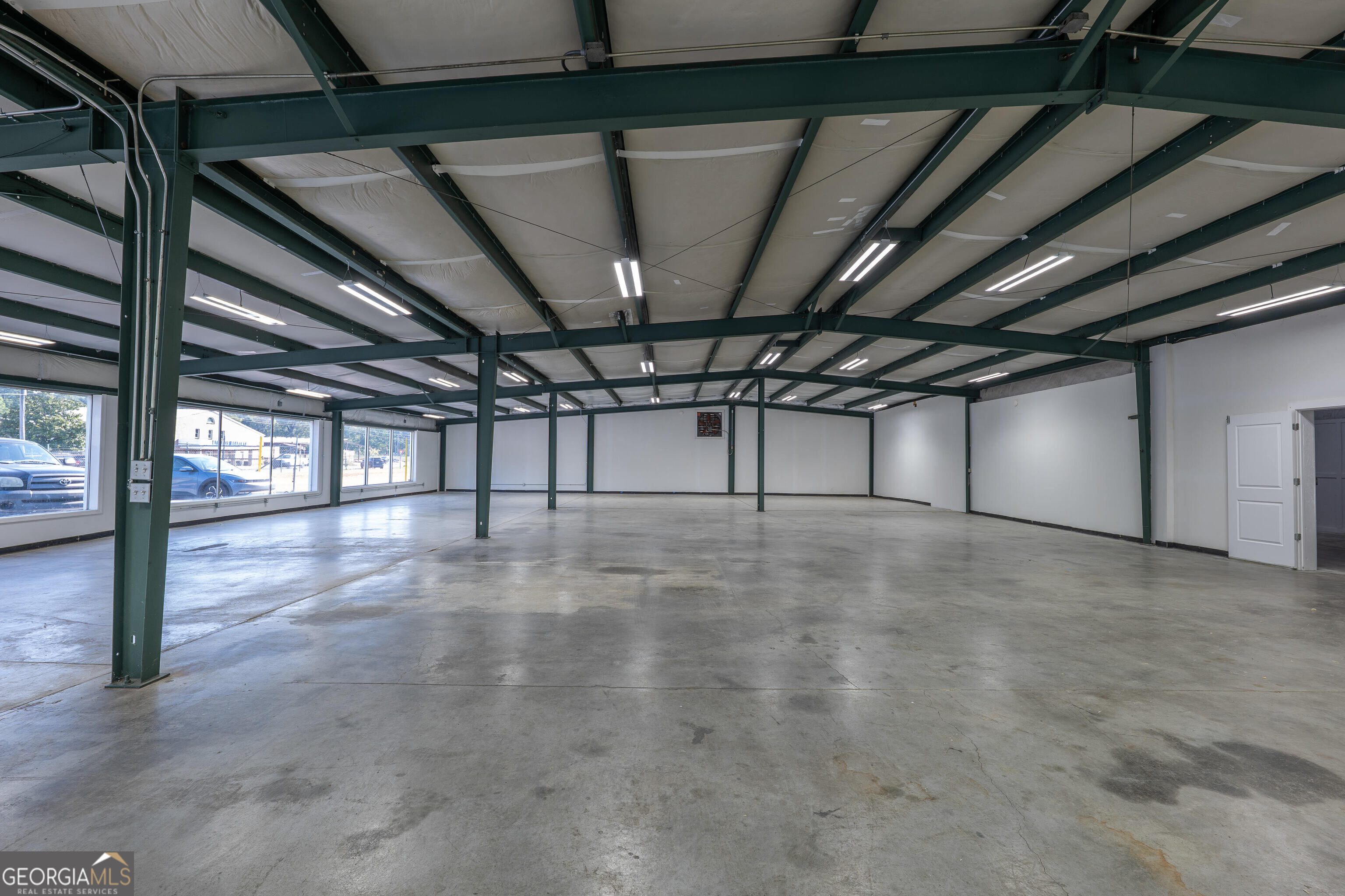 Commercial Sale in Calhoun 3