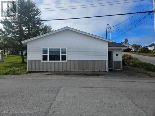 112 Water St W, Saint Lawrence, NL, A0E2E0 | Card Image
