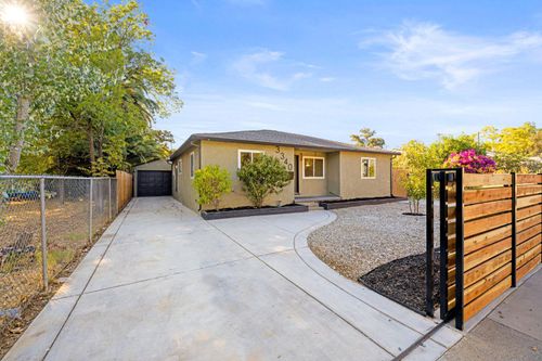 3340 Santa Cruz Way, Sacramento, CA, 95817-3755 | Card Image