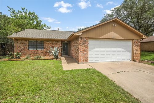 4305 Woodbriar Dr, Bryan, TX, 77802-3645 | Card Image