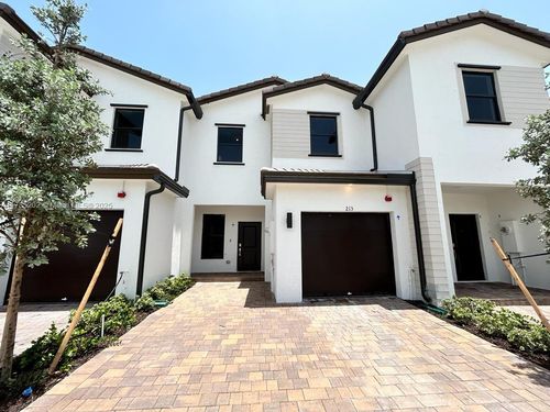 213-213 Sw 159th Way, Pembroke Pines, FL, 33027-4243 | Card Image