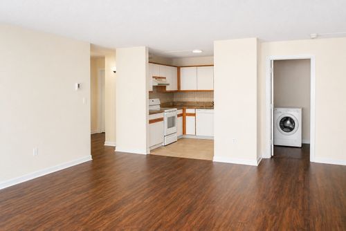1b-10 Rutledge St, Worcester, MA, 01604-4588 | Card Image