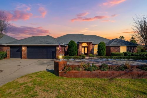 2770 Masters Blvd, Navarre, FL, 32566-8800 | Card Image