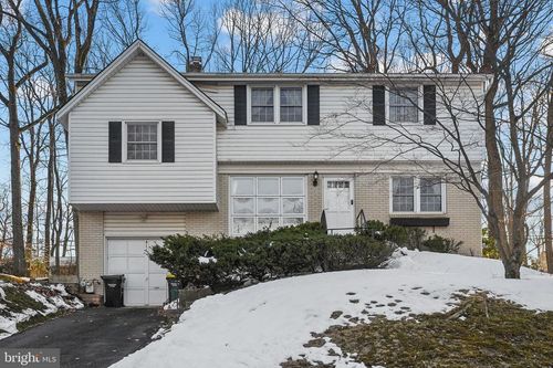 411 Greyhorse Rd, WILLOW GROVE, PA, 19090-2805 | Card Image