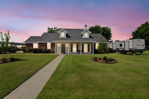 1003 Van, Port Neches, TX, 77651 | Card Image