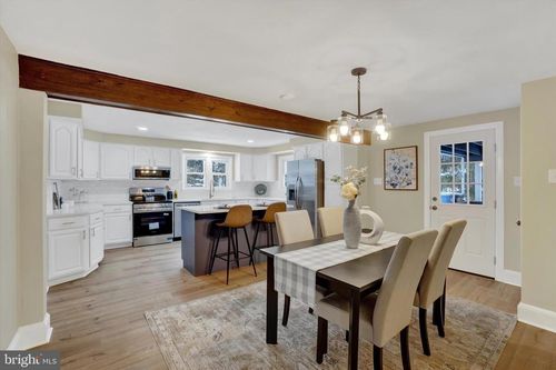 2981 Sunset Dr, DALLASTOWN, PA, 17313-9524 | Card Image