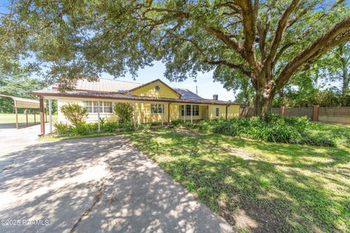2105 W Port St, Abbeville, LA, 70510-3481 | Card Image