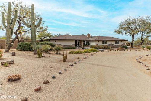 5911 E Peak View Rd, Cave Creek, AZ, 85331-3417 | Card Image