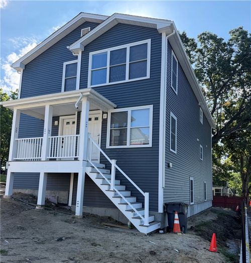 107 Donelson St, Providence, RI, 02908-2653 | Card Image