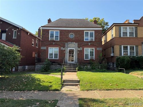 4928 Winona Ave, Saint Louis, MO, 63109-2442 | Card Image