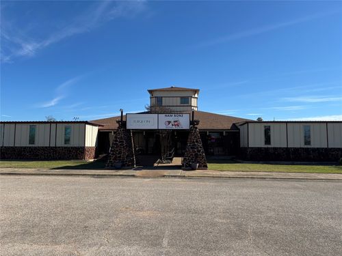 g-141 Tahitian Dr, Bastrop, TX, 78602-4729 | Card Image
