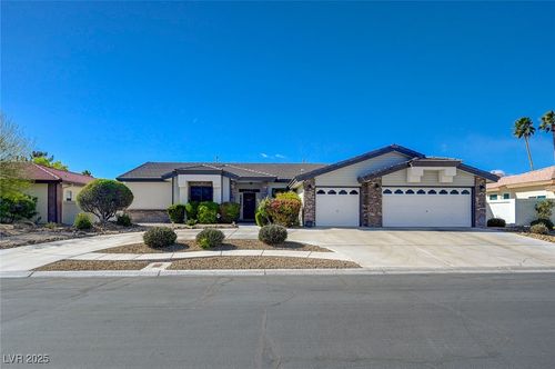 7461 Tahoe Basin Dr, Las Vegas, NV, 89129-5927 | Card Image