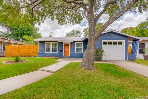 526 Marchmont Ln, San Antonio, TX, 78213-3613 | Card Image