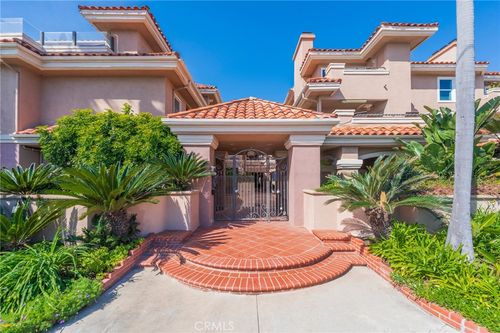 16-1900 Pacific Coast Hwy, Huntington Beach, CA, 92648 | Card Image