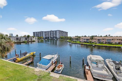 24-1100 Se 5th Ct, Pompano Beach, FL, 33060-8160 | Card Image