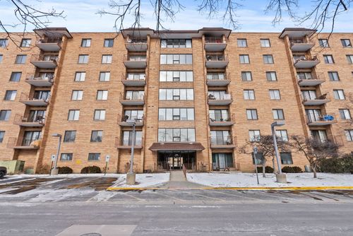 307-1777 Crystal Ln, Mount Prospect, IL, 60056-5436 | Card Image
