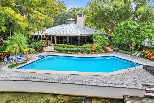 Rear Exterior/Pool | Image 4