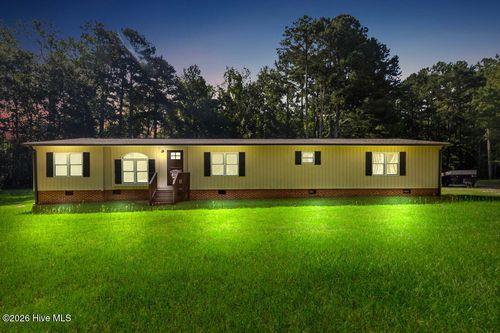206 Tierra Ln, West End, NC, 27376-9054 | Card Image