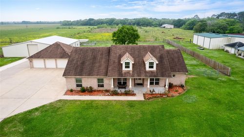 2224 County Road 660b, Danbury, TX, 77534-8740 | Card Image